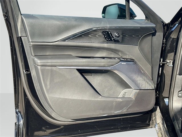 2026 Cadillac Lyriq photo 8