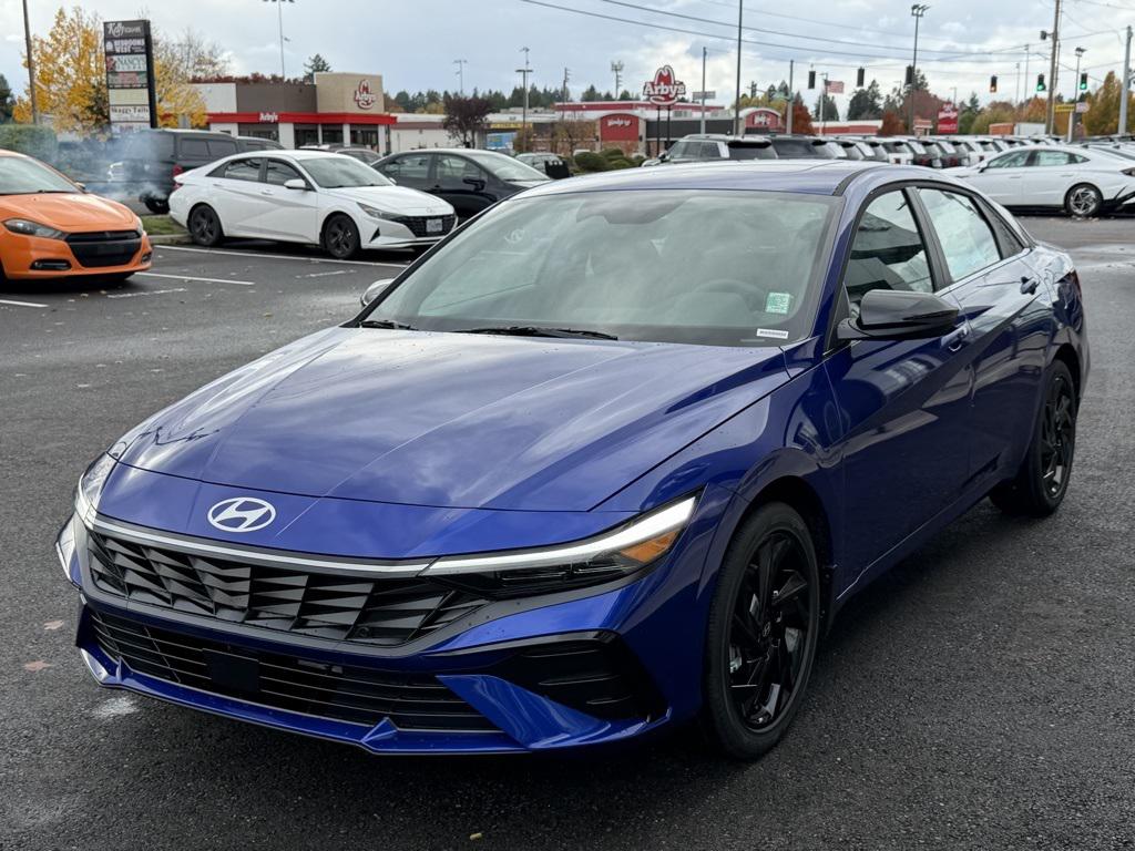 2026 Hyundai Elantra SEL Sport photo 4