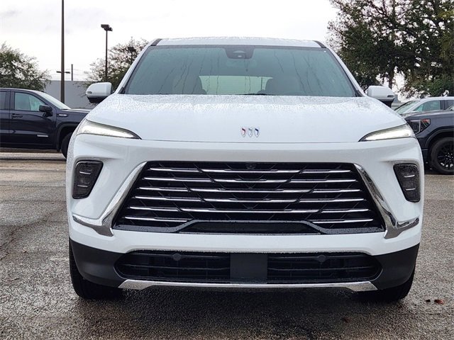 2025 Buick Enclave Preferred photo 2