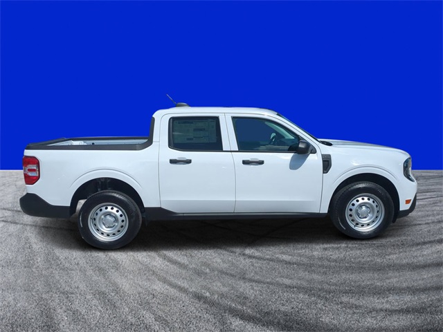 2025 Ford Maverick XL photo 2