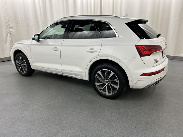 2022 Audi Q5 45 S line Premium photo 2
