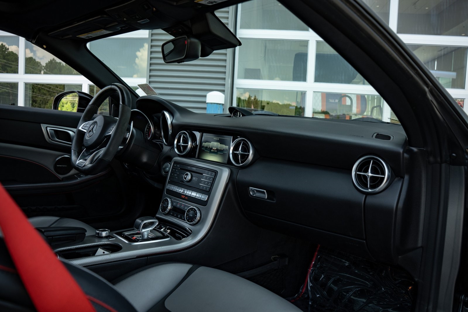 2019 Mercedes Benz SLC AMG 43 photo 27