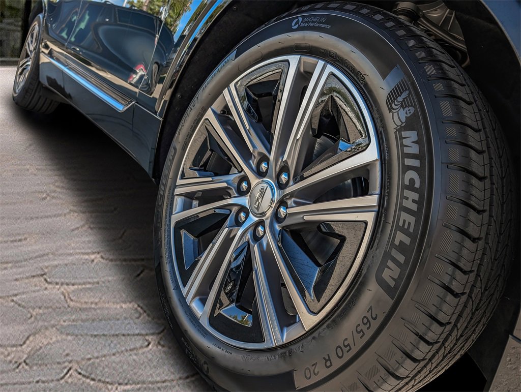 2026 Cadillac Lyriq Luxury photo 7