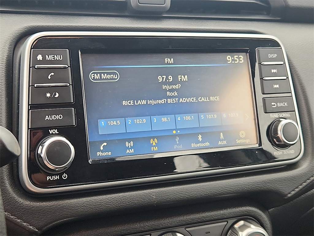 2024 Nissan Versa 1.6 S photo 11