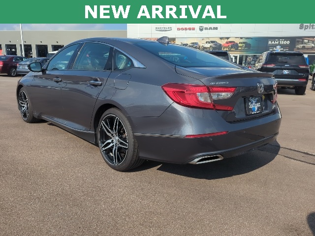 2022 Honda Accord Touring 2.0T photo 3