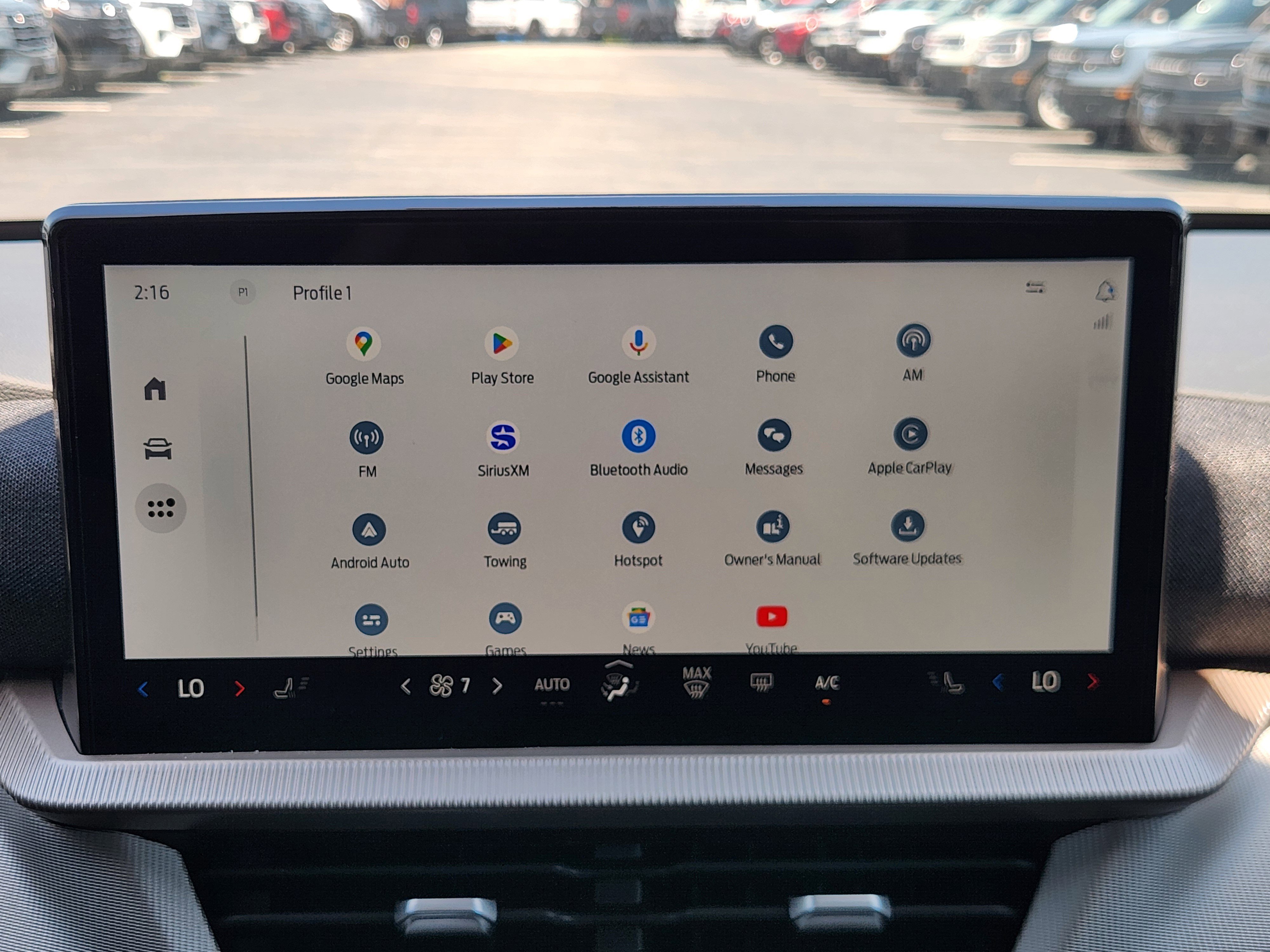 2025 Ford Explorer photo 2