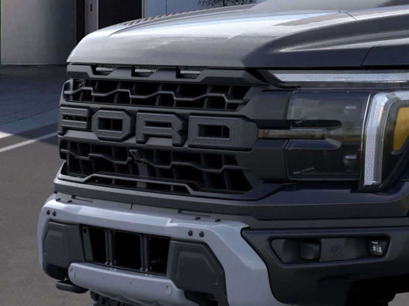 2025 Ford F-150 Raptor photo 39