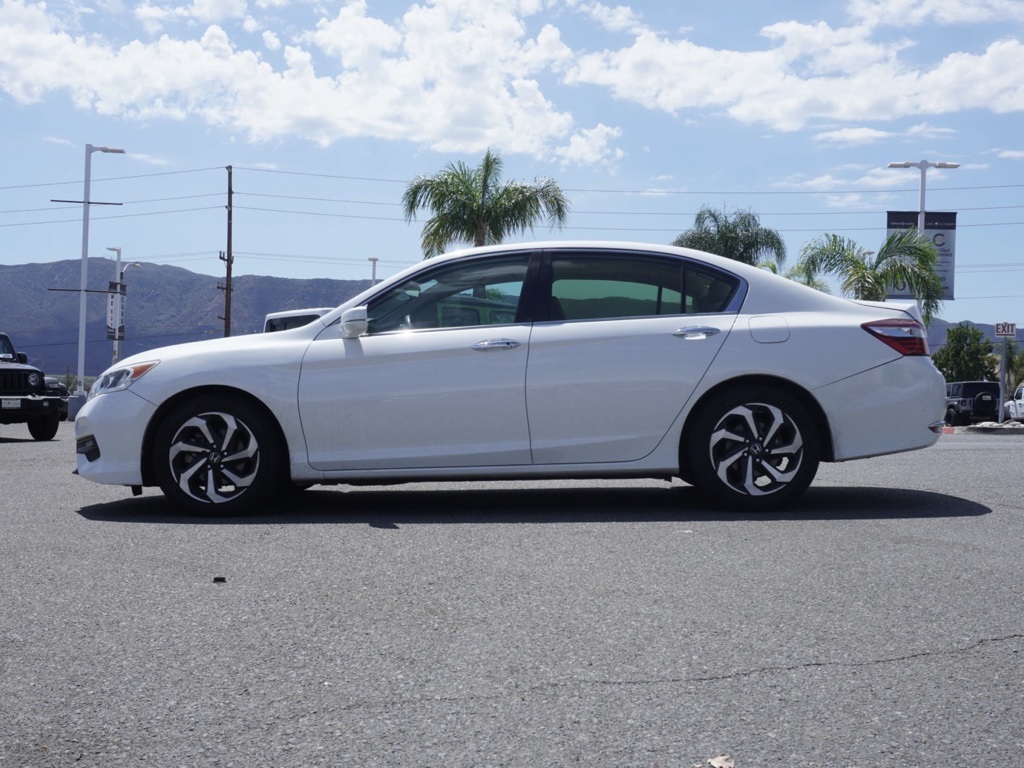 2017 Honda Accord EX photo 6