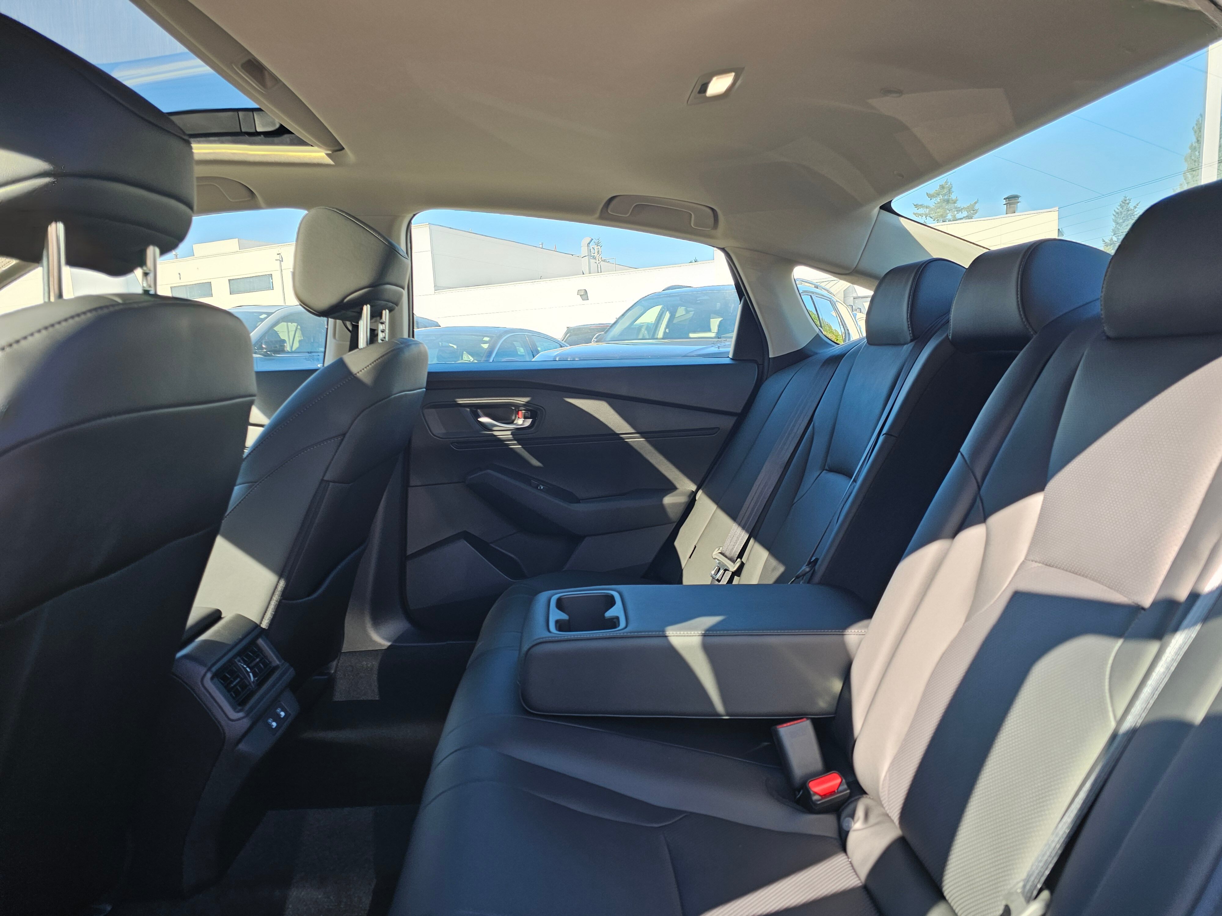 2025 Honda Accord Hybrid EX-L photo 4