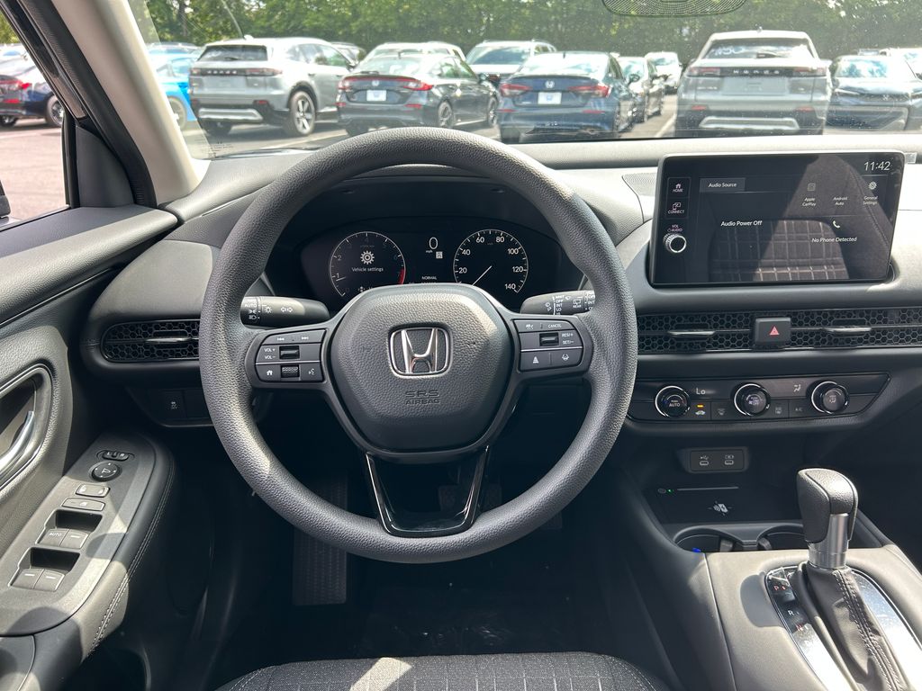 2026 Honda HR-V LX photo 9