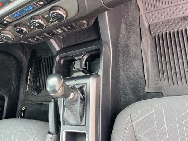 2017 Toyota Tacoma TRD Sport photo 24