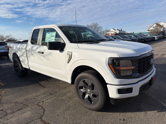 2025 Ford F-150 STX's photo
