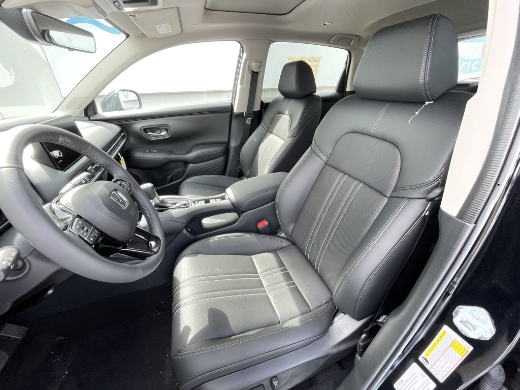 2025 Honda HR-V EX-L photo 6