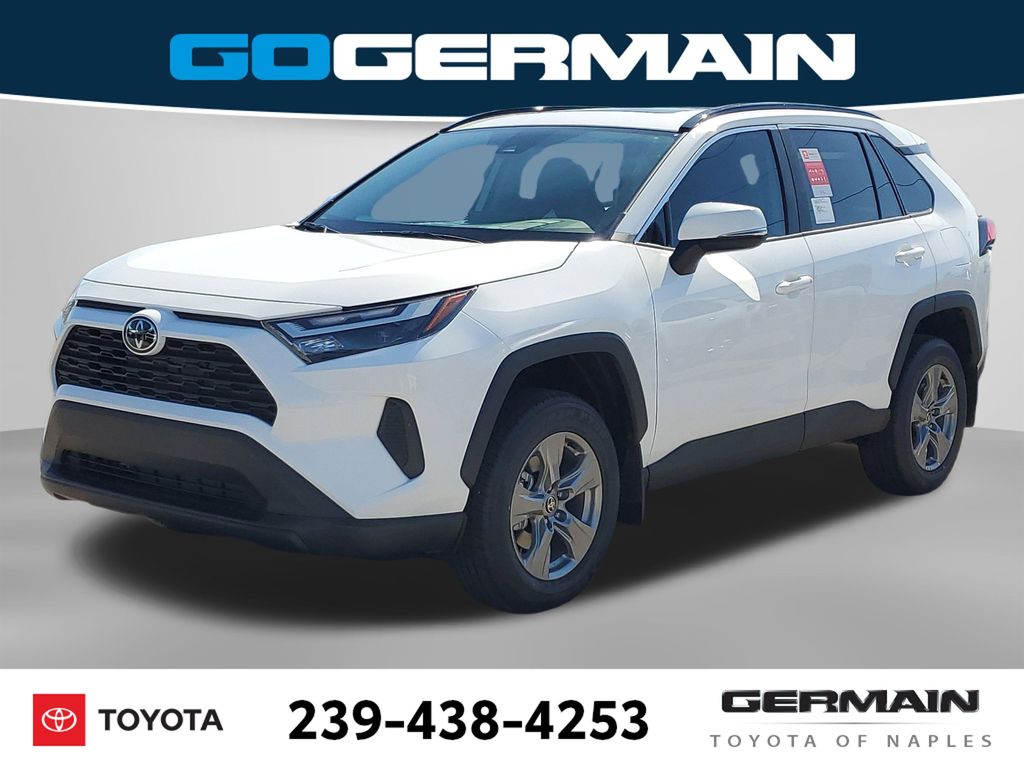 2025 Toyota RAV4 XLE's photo