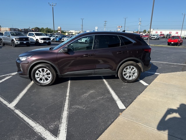 2023 Ford Escape Active photo 2