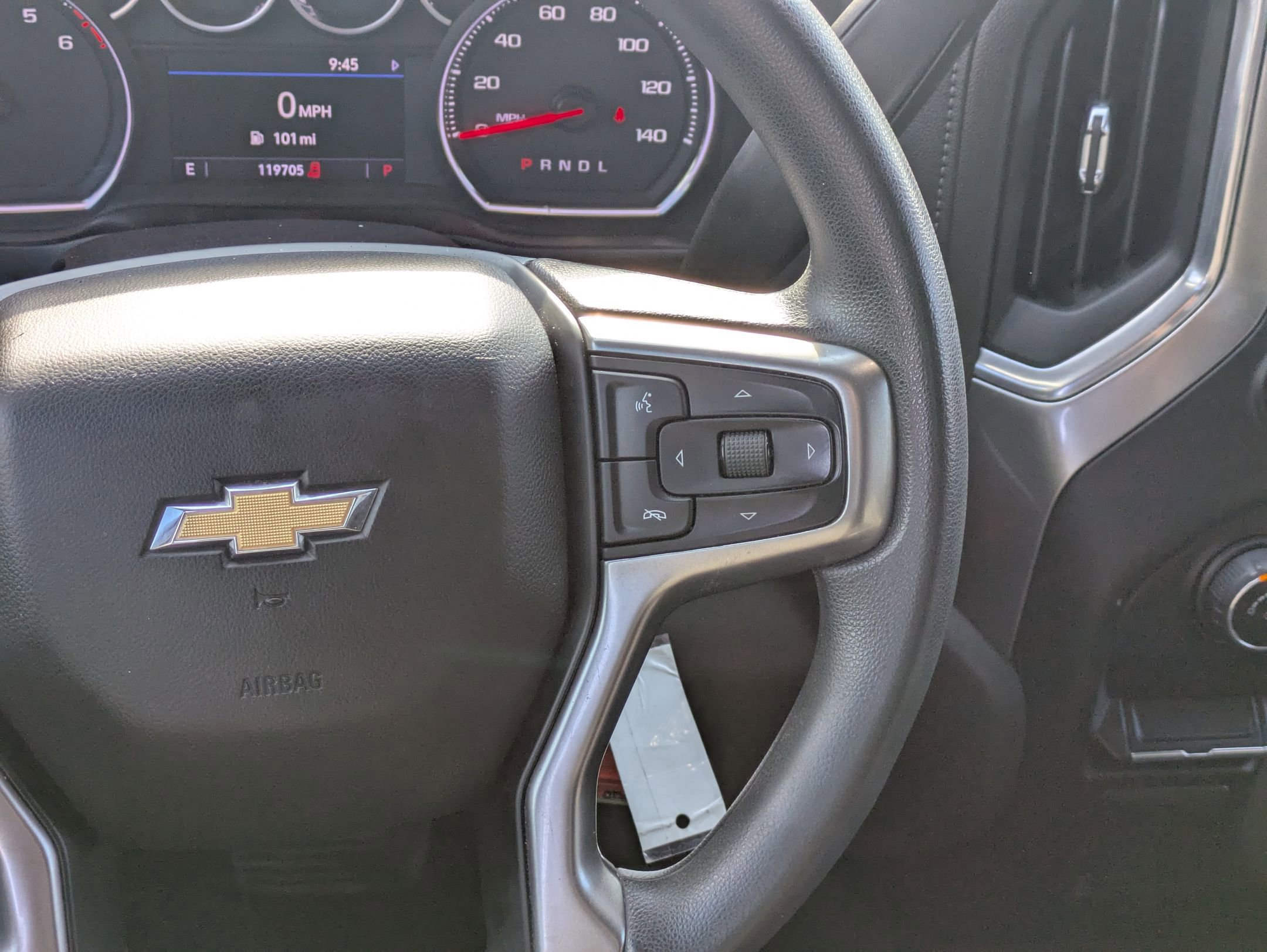 2020 Chevrolet Silverado 1500 LT photo 21