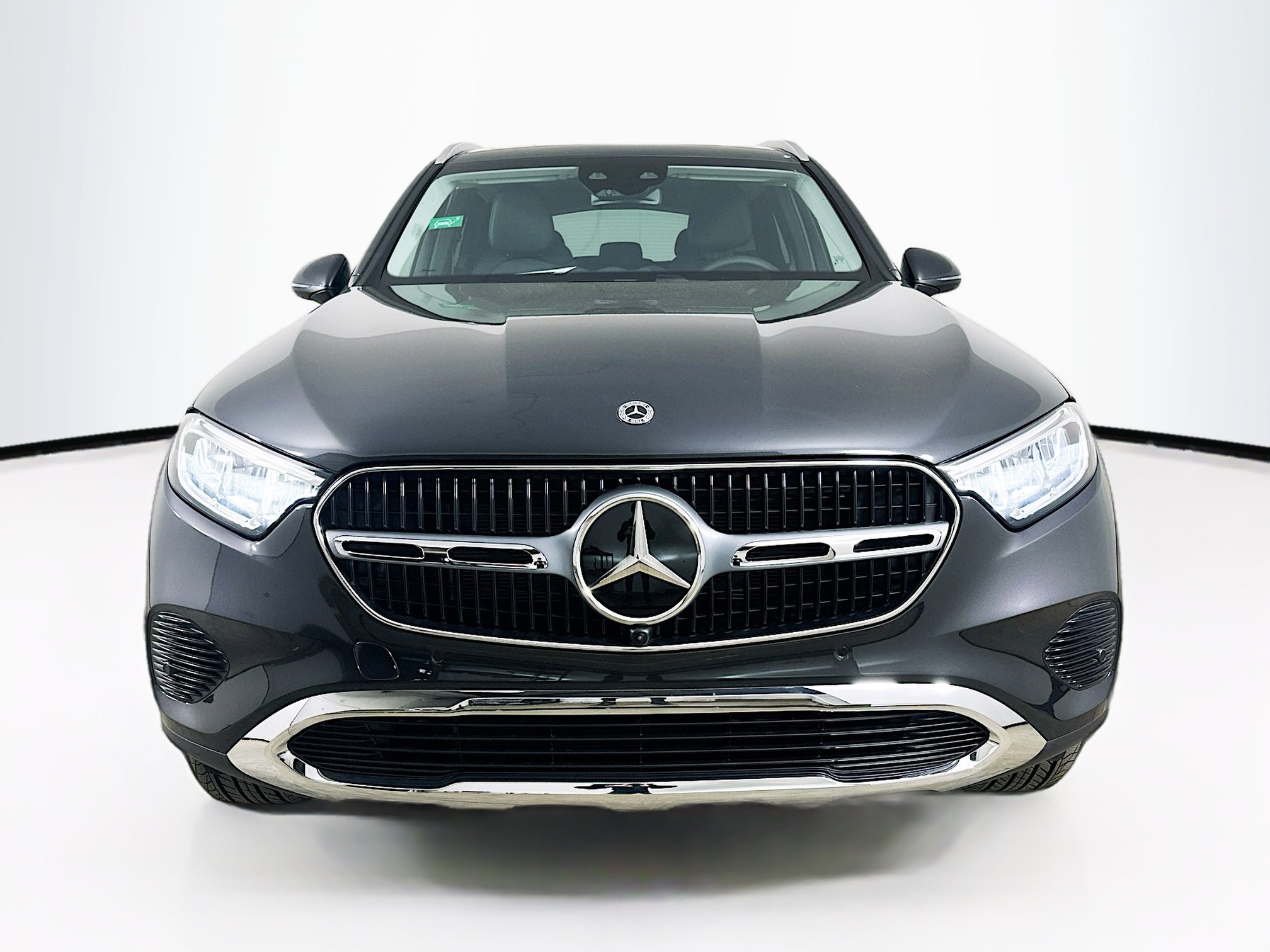 2025 Mercedes Benz GLC 350e 4MATIC photo 2
