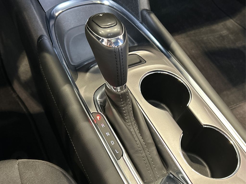 2017 Chevrolet Malibu 1LT photo 34