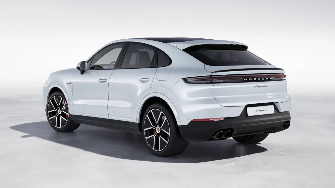 2026 Porsche Cayenne S E-Hybrid Coupe photo 3