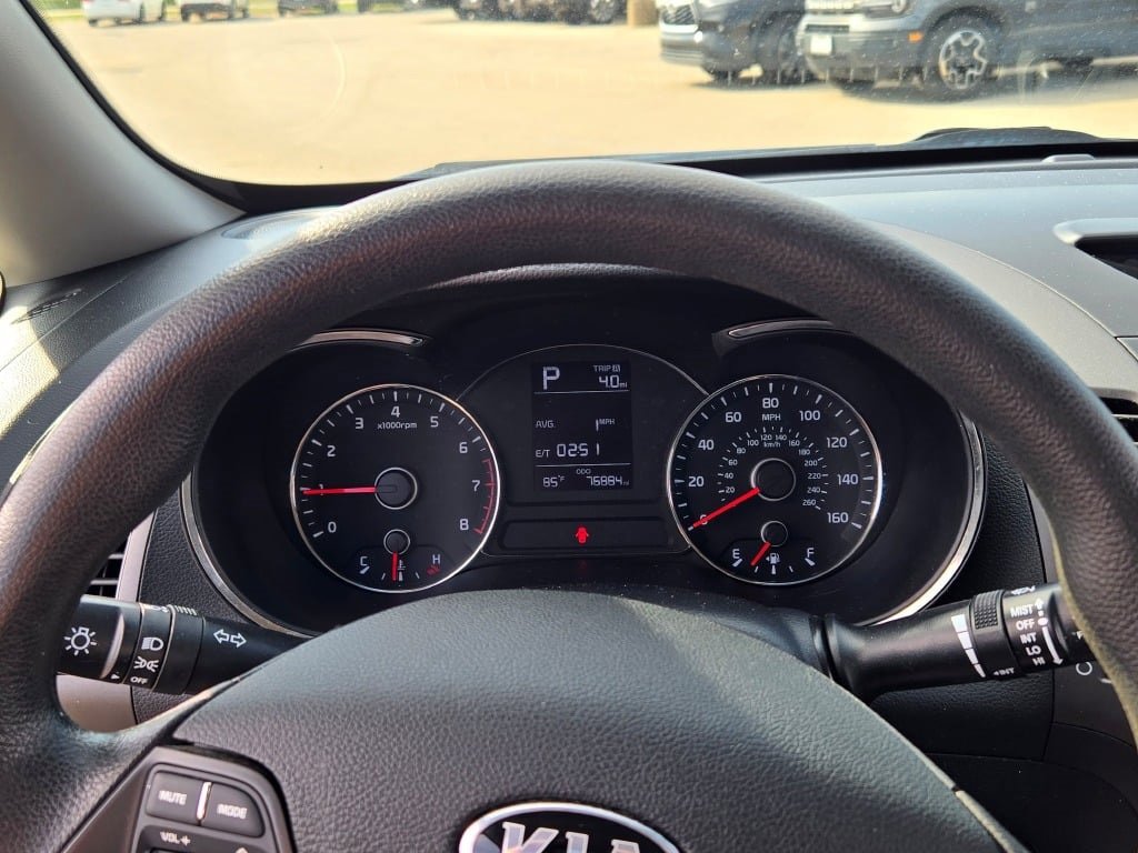 2018 Kia Forte LX Base photo 25