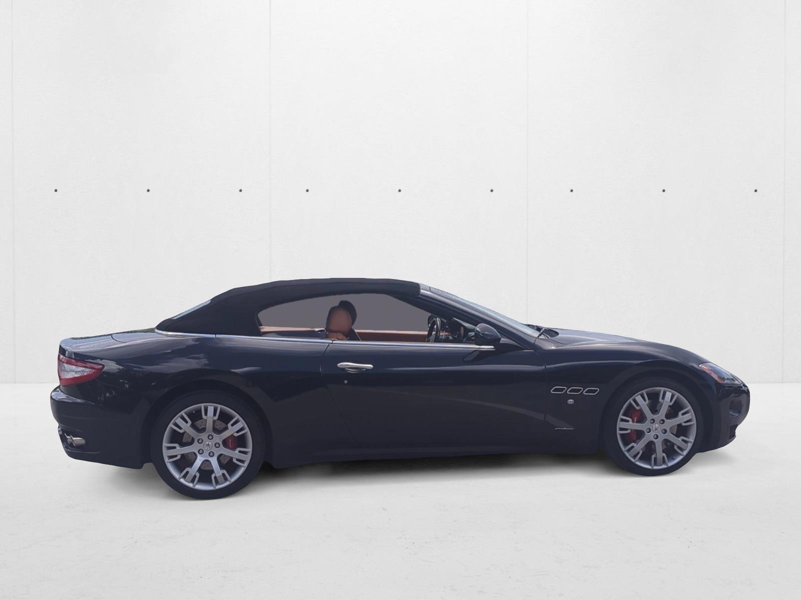 2010 Maserati Granturismo S Automatic photo 4