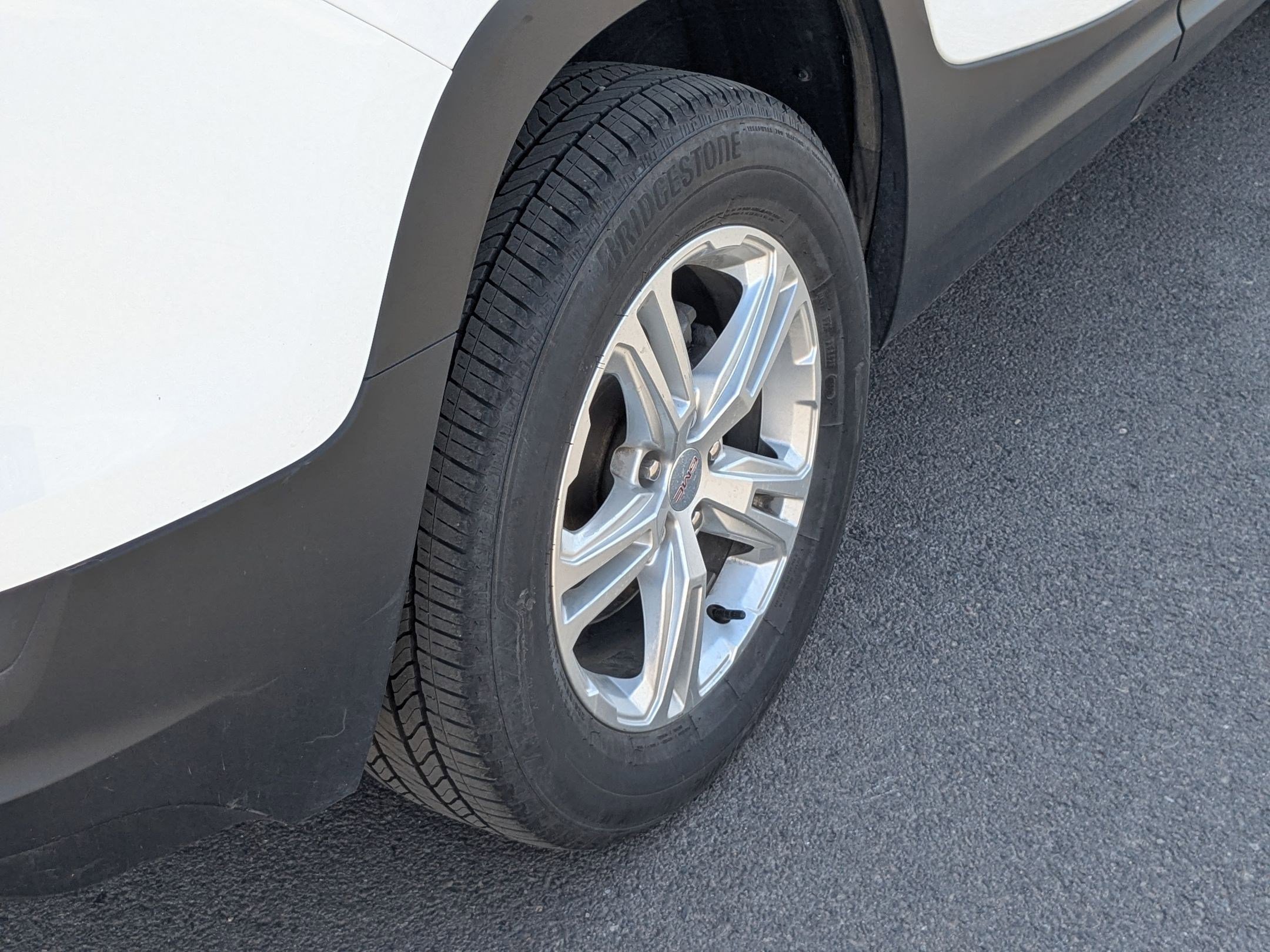 2024 Gmc Terrain SLE photo 10