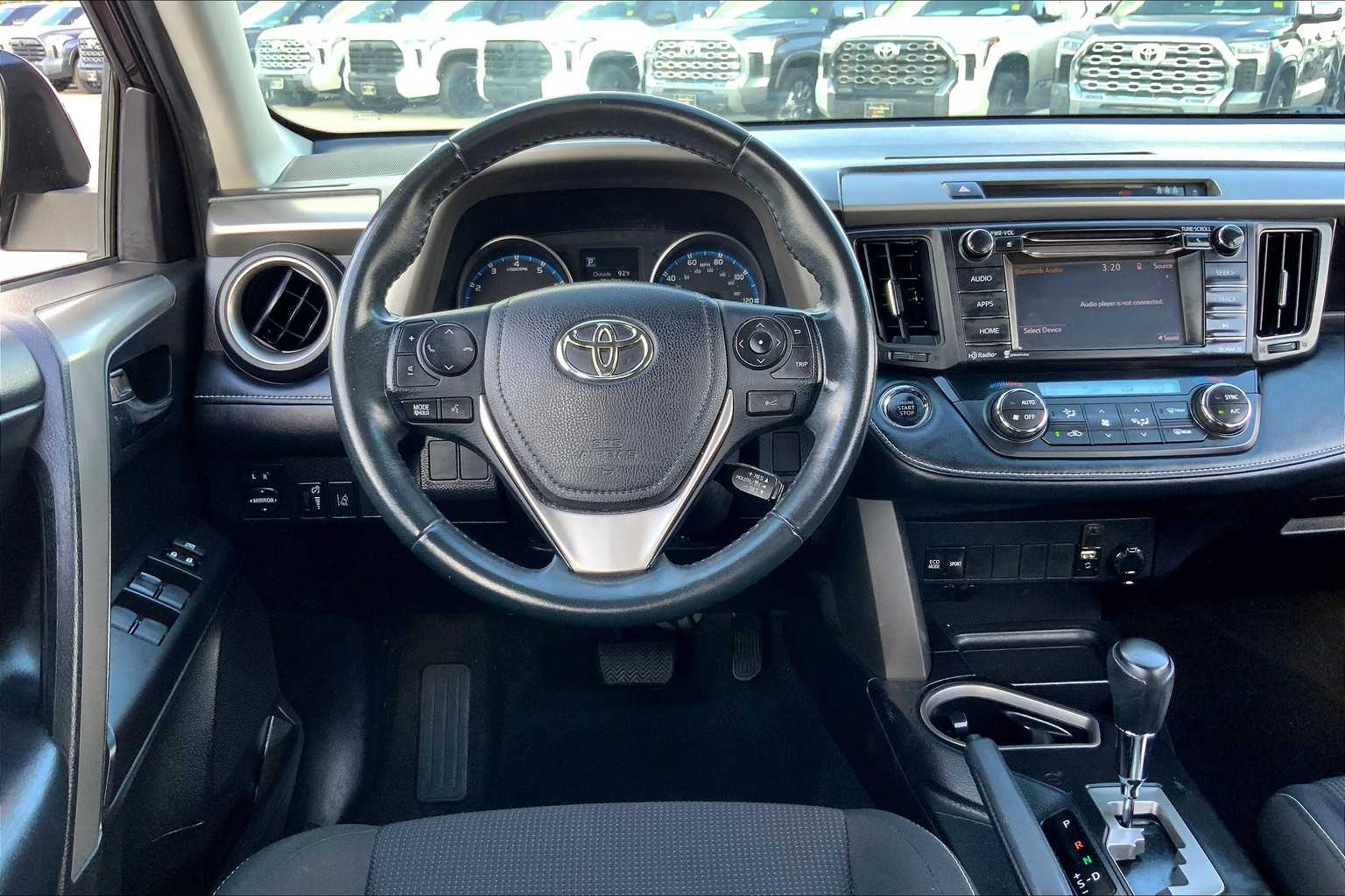 2018 Toyota RAV4 XLE photo 5