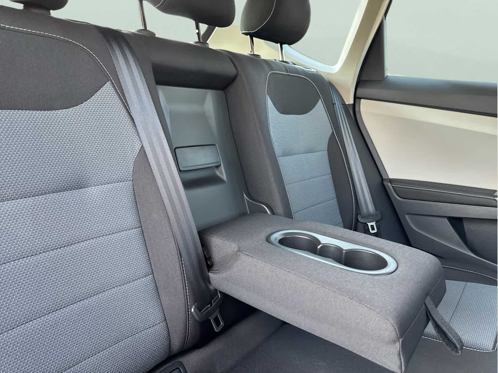 2025 Volkswagen Taos S photo 38