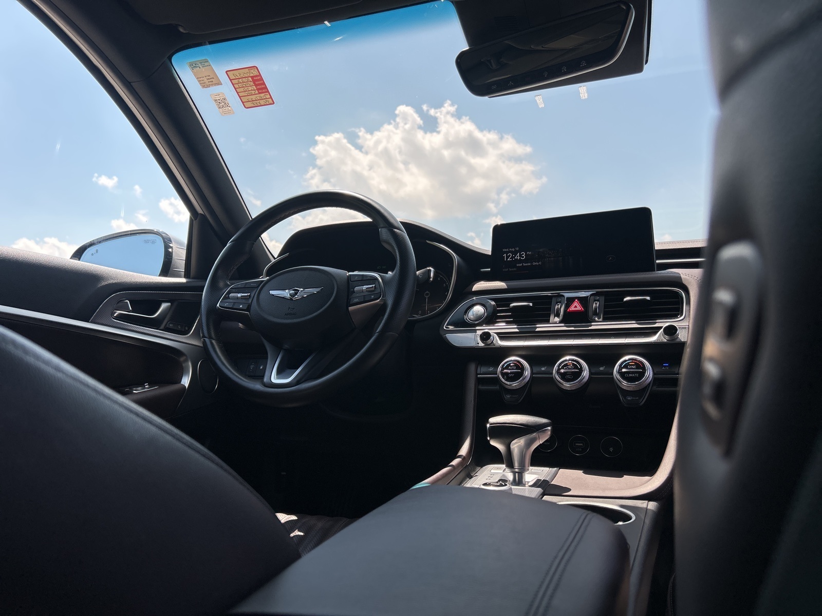 2022 Genesis G70 2.0T photo 28