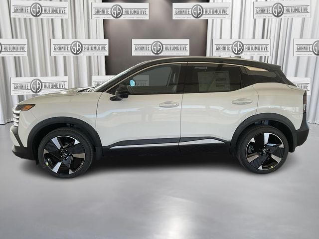 2025 Nissan Kicks SR photo 8