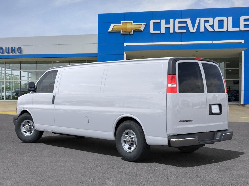 2025 Chevrolet Express 2500 Cargo Van photo 4
