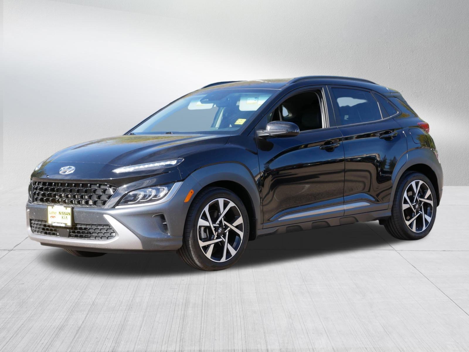 2023 Hyundai Kona Limited photo 3