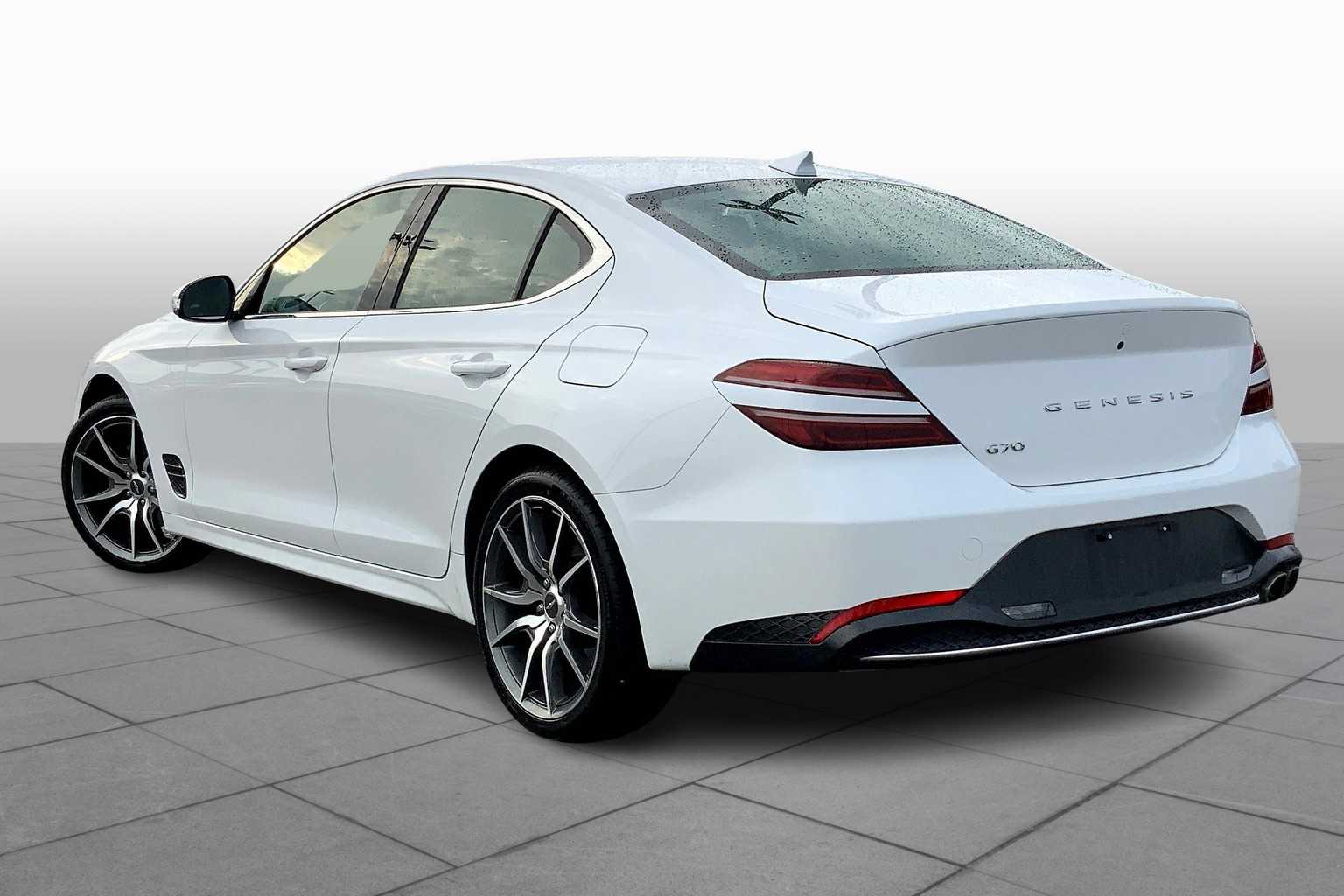 2023 Genesis G70 2.0T Sport Prestige photo 10