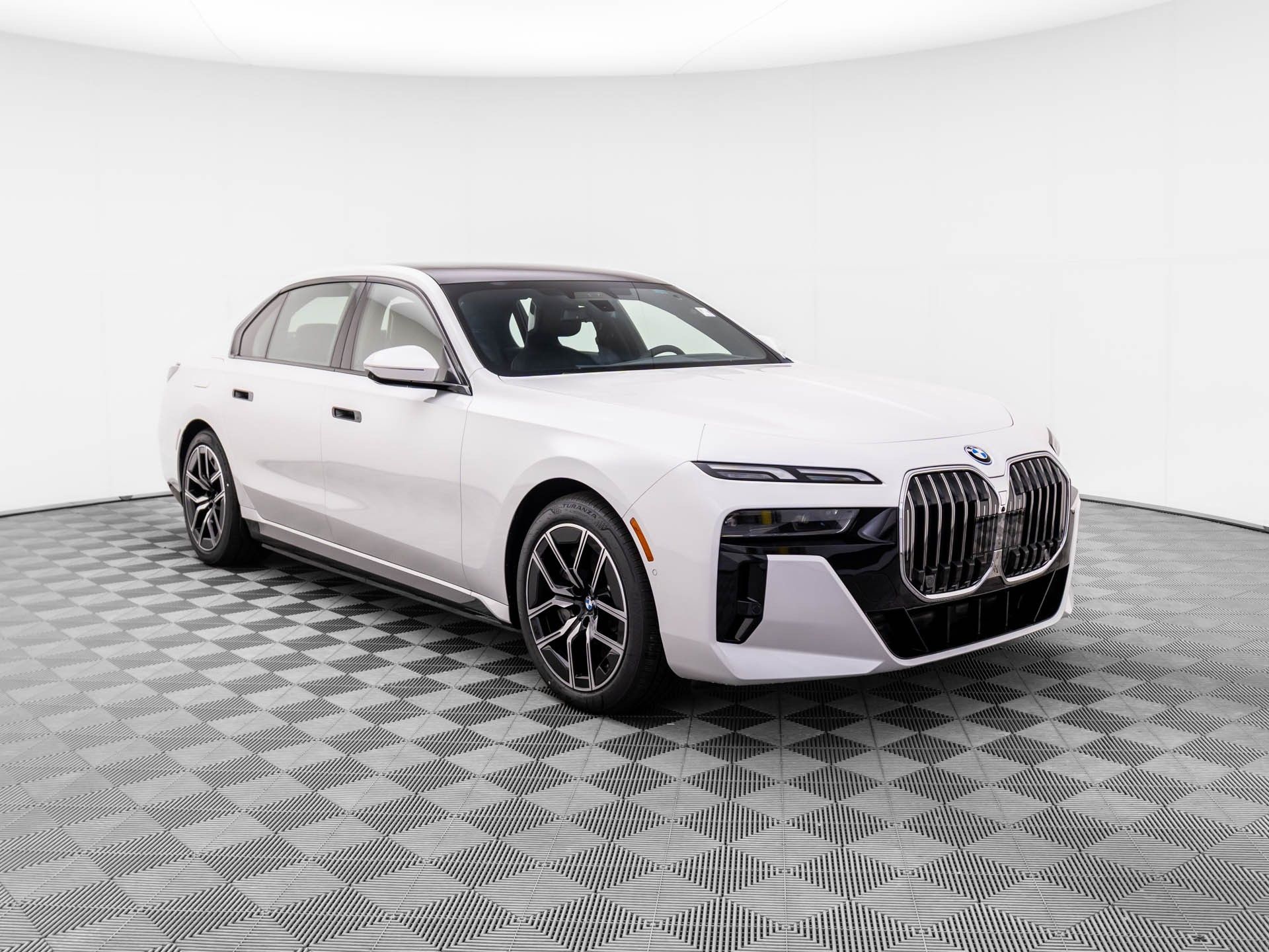 New 2025 Mineral White Metallic BMW 750e xDrive image 8