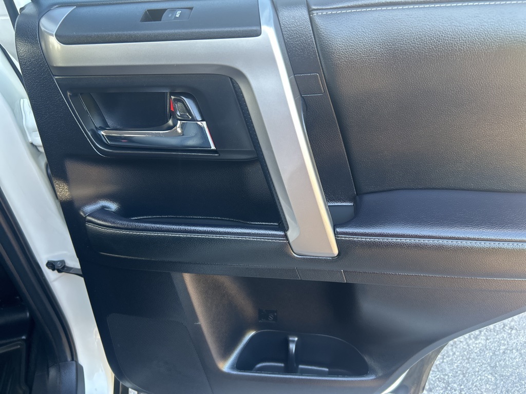 2021 Toyota 4Runner SR5 Premium photo 23