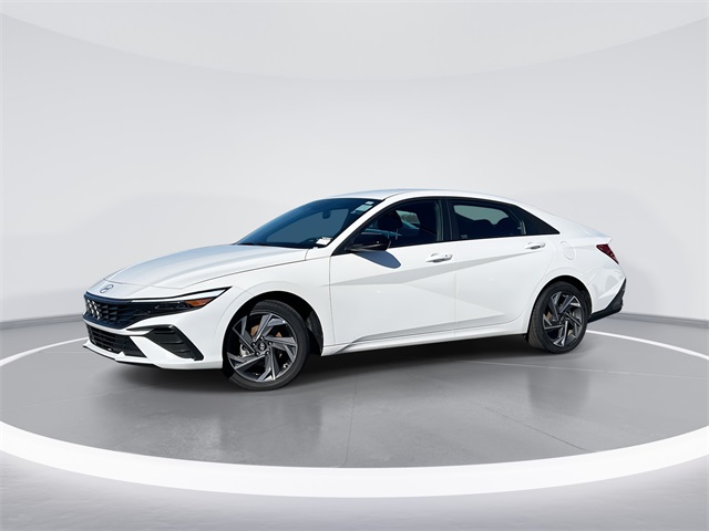 2025 Hyundai Elantra Base's photo