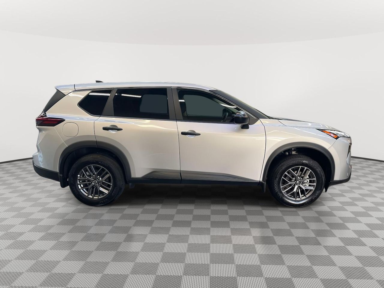 2025 Nissan Rogue S AWD photo 2