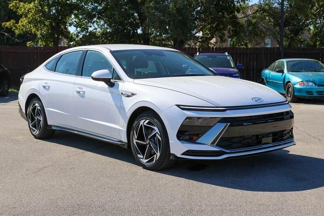 2026 Hyundai Sonata SEL's photo