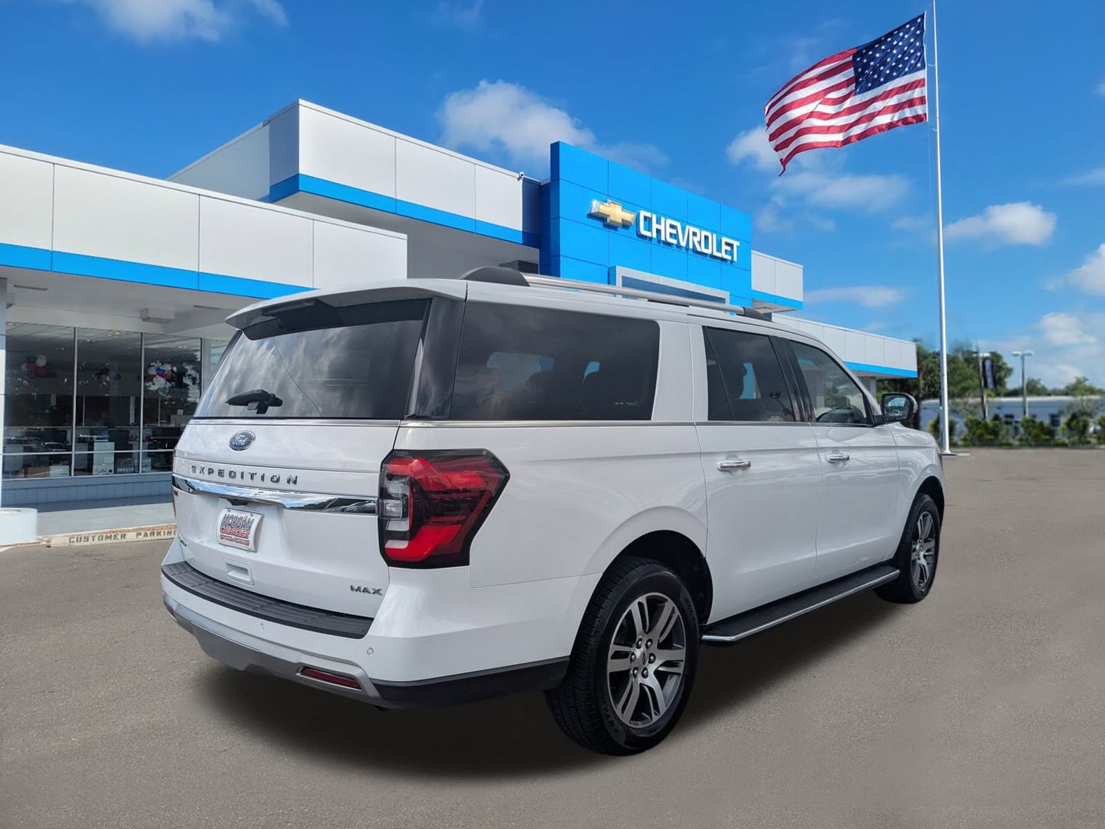 2023 Ford Expedition MAX Limited photo 2