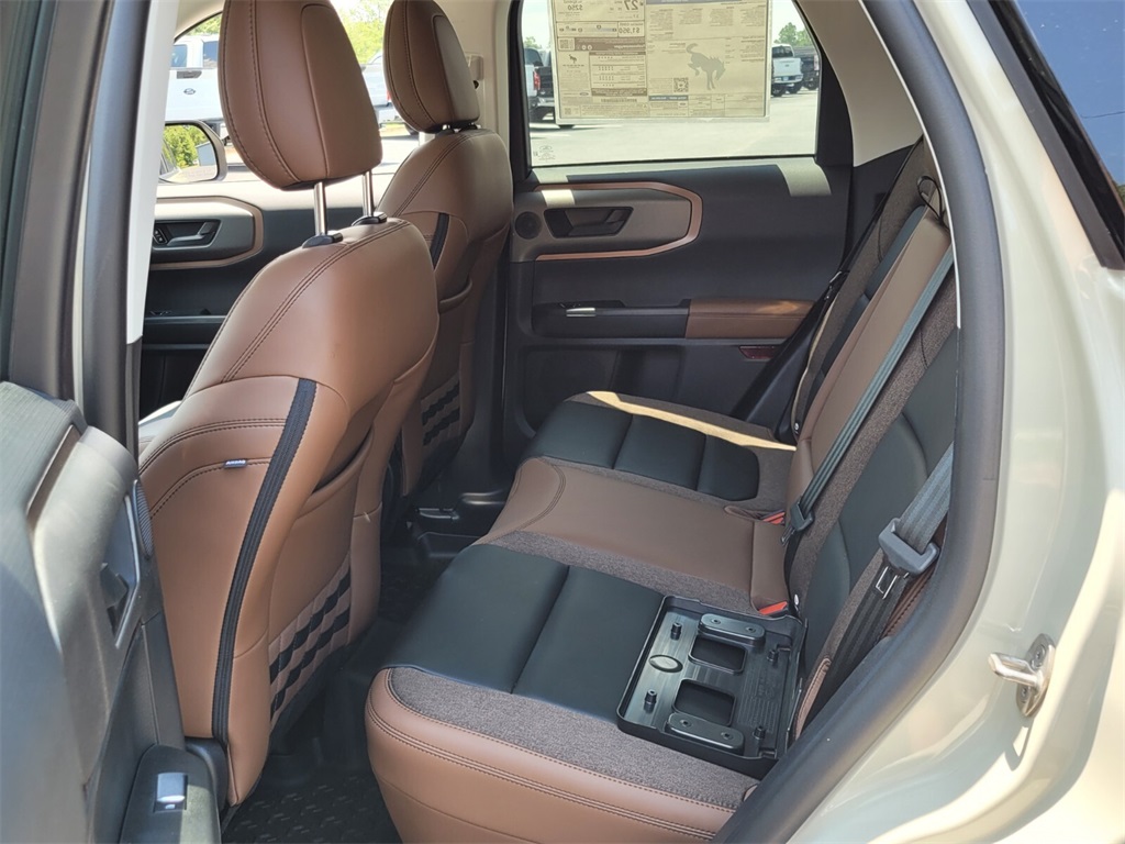 2025 Ford Bronco Sport Outer Banks photo 6