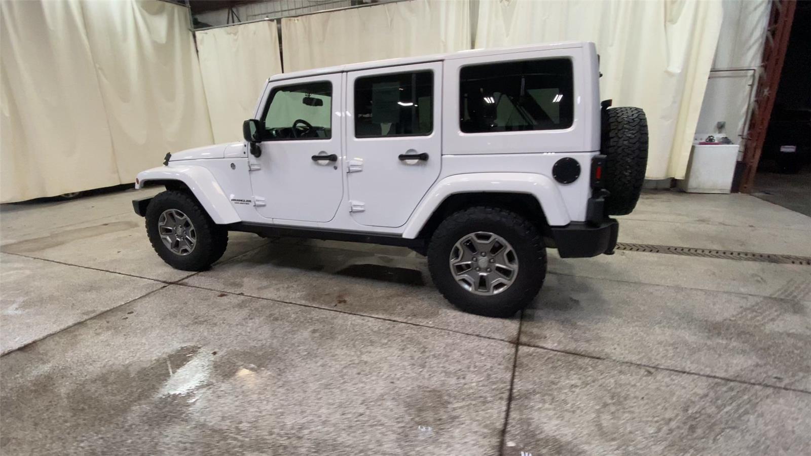 2016 Jeep Wrangler Rubicon photo 5