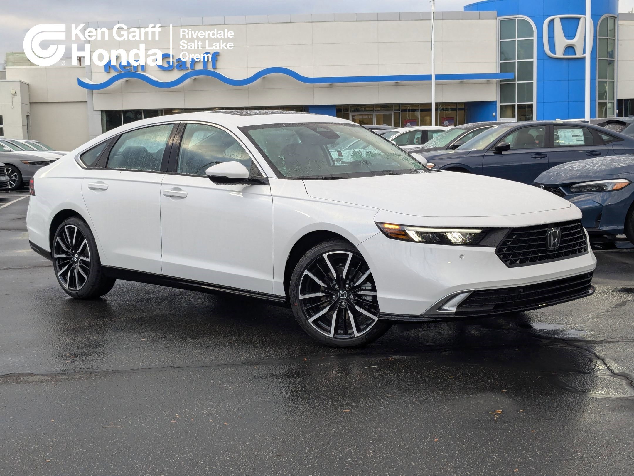 2025 Honda Accord Hybrid Touring's photo