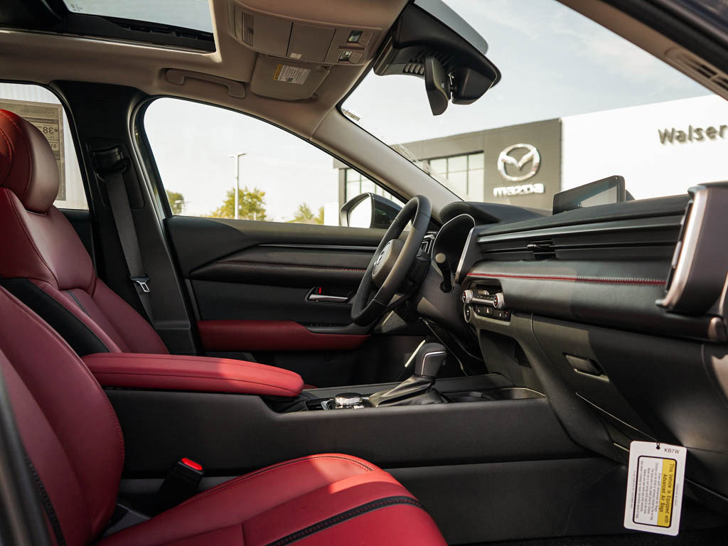 2025 Mazda CX-50 Premium photo 10