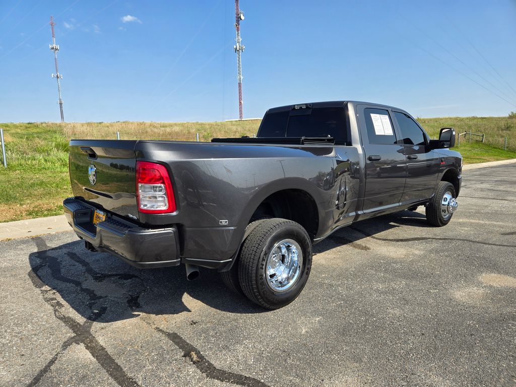2024 Ram 3500 Tradesman photo 3