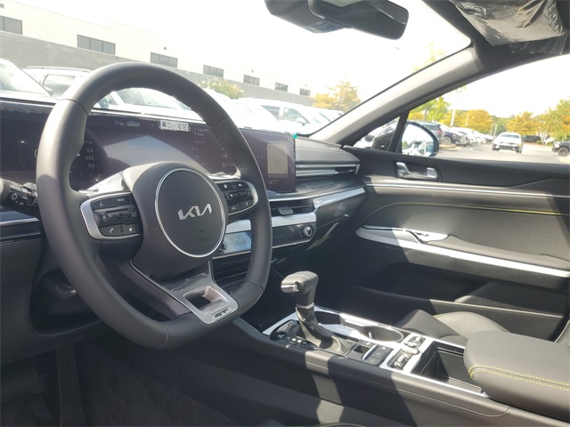 2026 Kia K5 GT photo 9