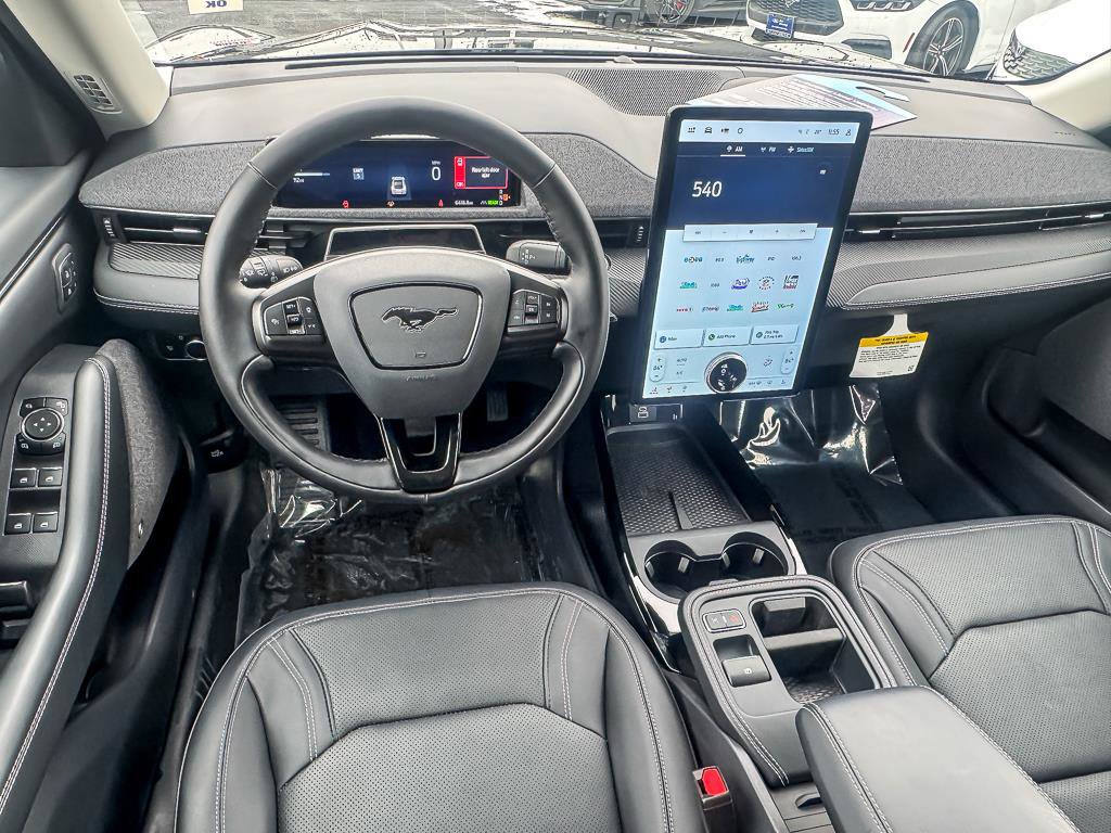 2025 FORD MUSTANG MACH-E - Image 15