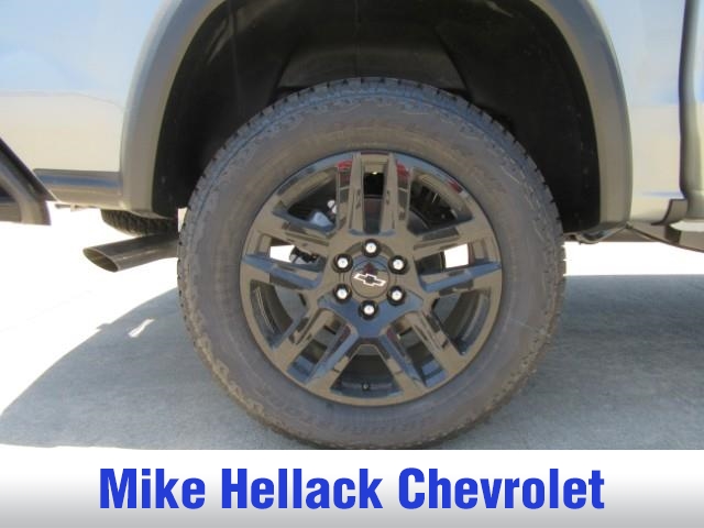 2025 Chevrolet Colorado Trail Boss photo 9