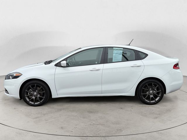 2016 Dodge Dart SXT photo 2