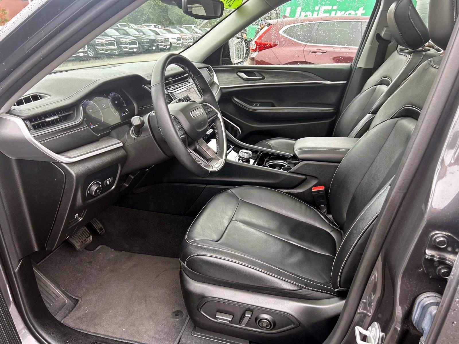2022 Jeep Grand Cherokee Limited photo 13