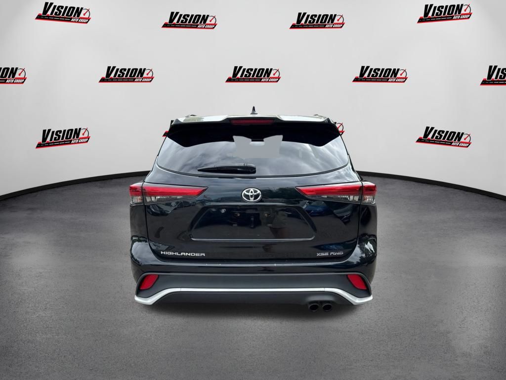 2021 Toyota Highlander XSE photo 3